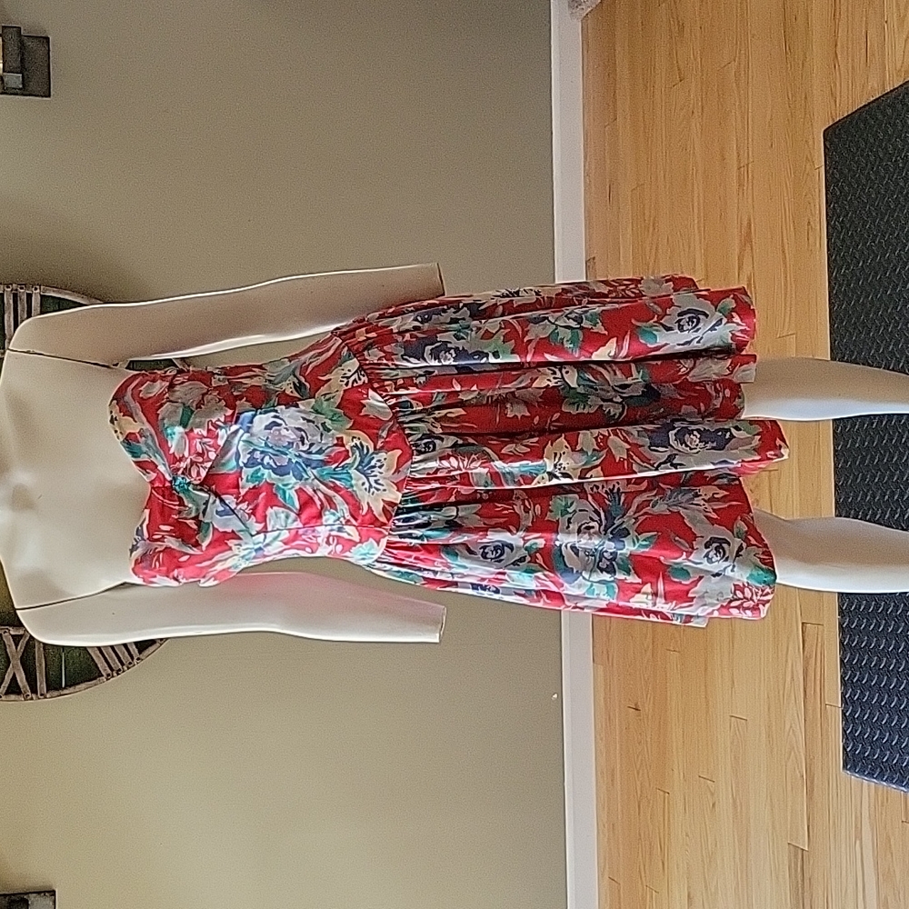 Laura Ashley Vintage strapless floral print dress